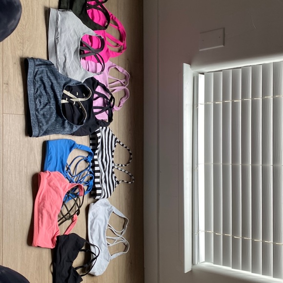 lululemon bra bundle mostly all size 4 or 6 - Picture 1 of 4